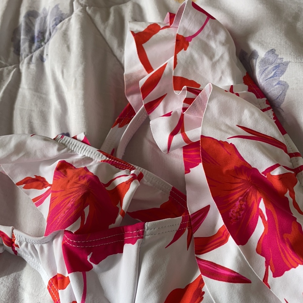 Small tropical floral bikini top one strap - Picture 3 of 8